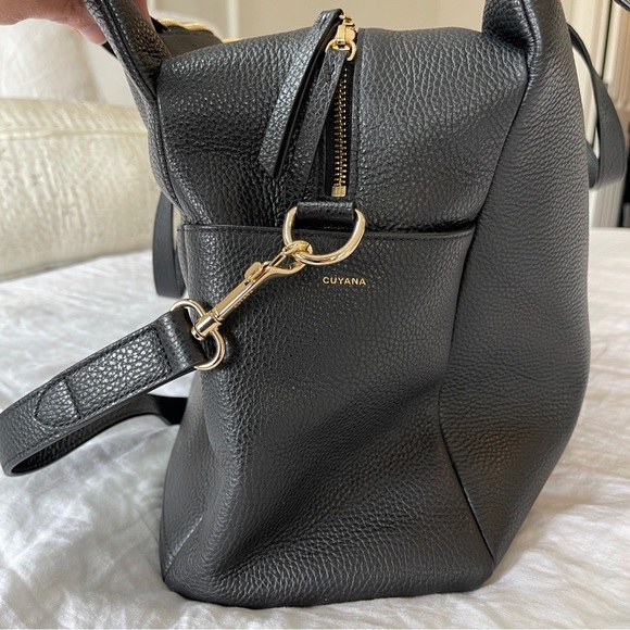 Cuyana Leather Triple Zipper Weekender - Picture 15 of 15